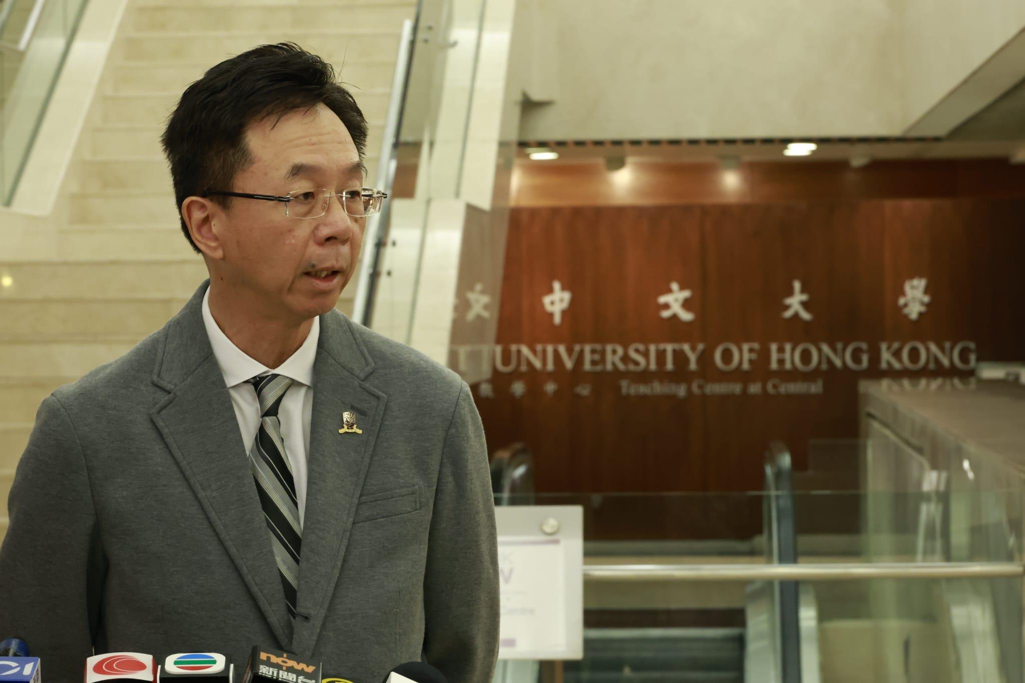 中大校董會主席查逸超指會上通過終止吳樹培聘用合約。(林俊源攝)