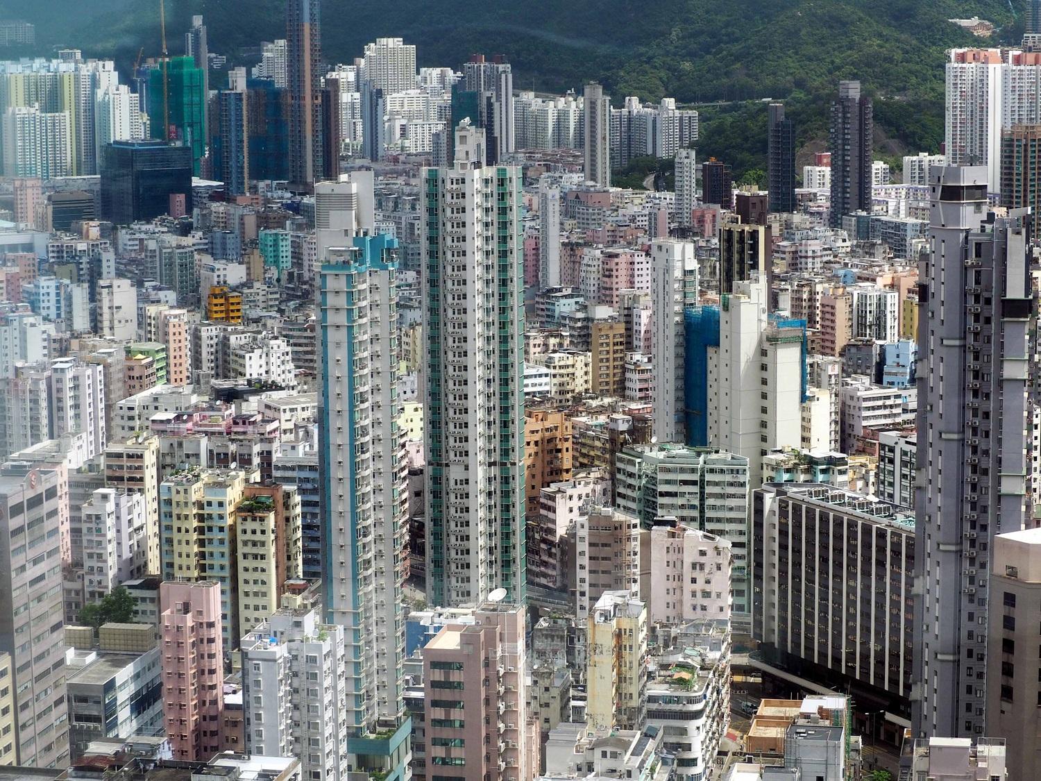 樓價下調,開放式單位樓價更較2年前歷史高位跌超過兩成。(資料圖片)