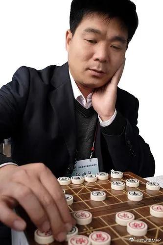 「全國民間象棋爭霸賽」原冠軍顏成龍與室友選手回應「肛珠」作弊傳聞