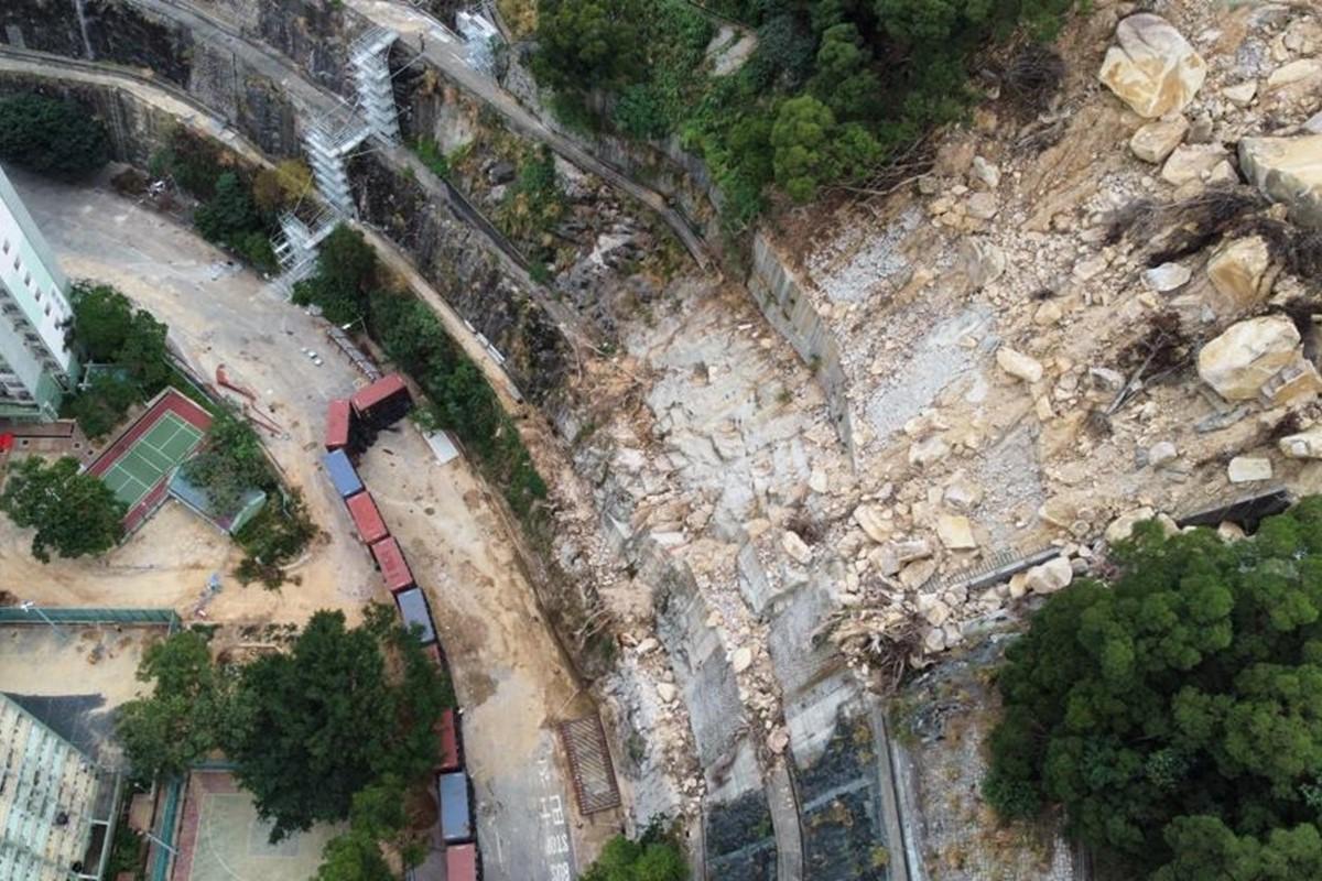 耀興道山泥傾瀉維修工程估計要做多最少半年。(民建聯提供)