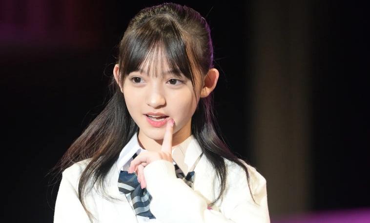 13歲的澪獲得日本最可愛初中女生選拔賽冠軍。(互聯網)