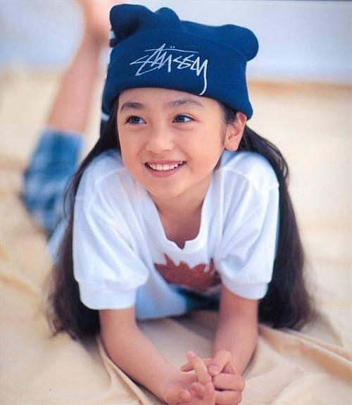 安達祐實1984年出道,是日本高人氣童星。