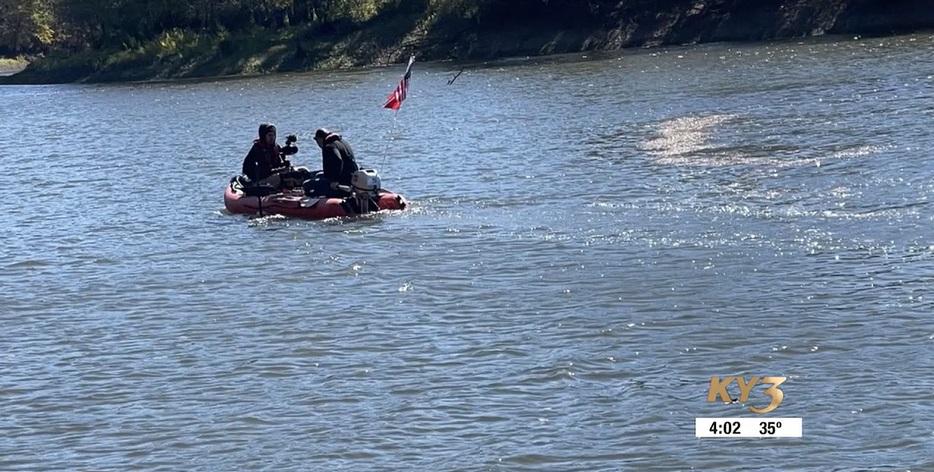 潛水員落水調查。(互聯網)