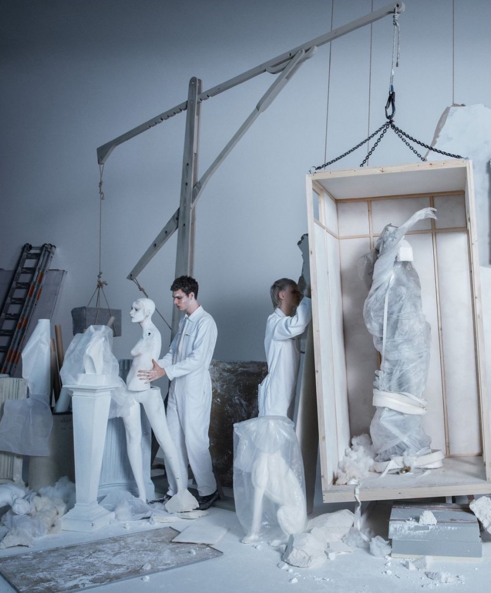 Zara的廣告引起爭議,現已下架。(互聯網)