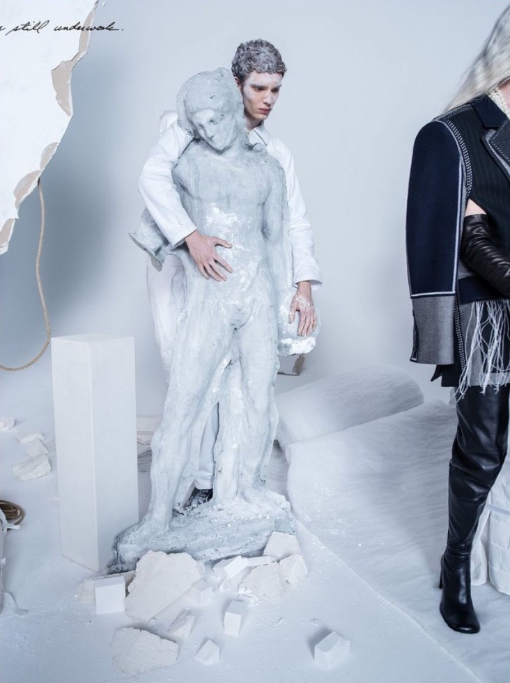 Zara的廣告引起爭議,現已下架。(互聯網)