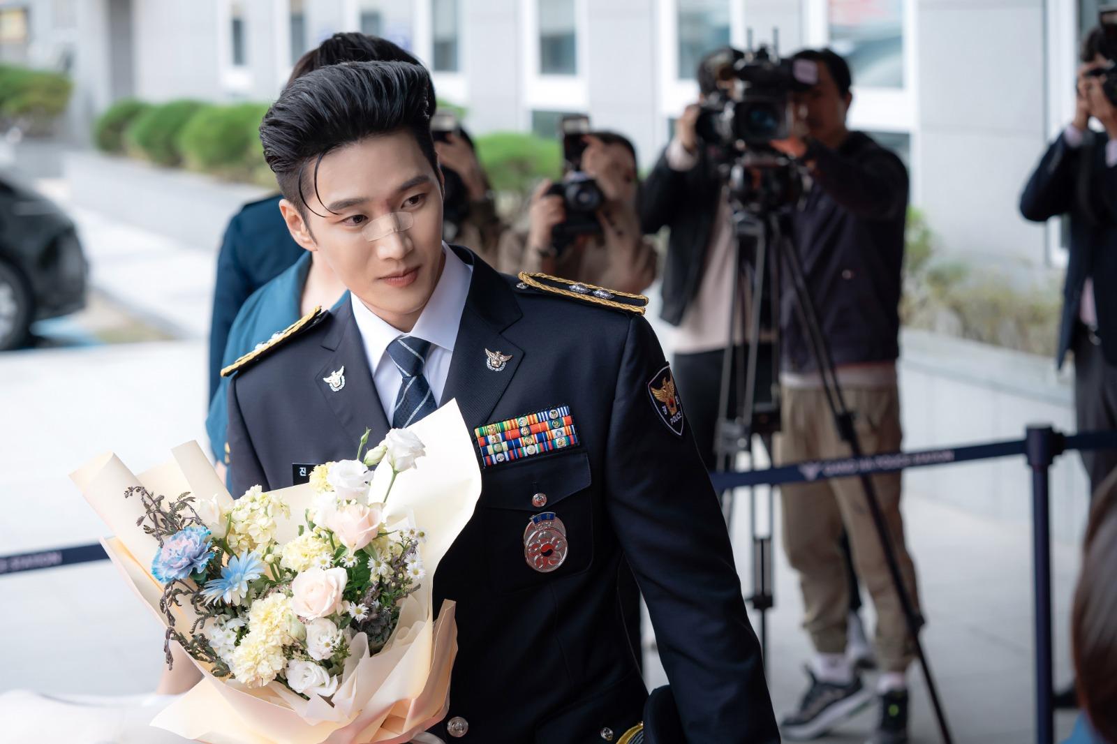 模特兒出身的安普賢成功轉型成為演員。