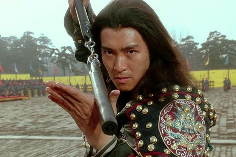 星爺曾在電影中以長髮造型登場。