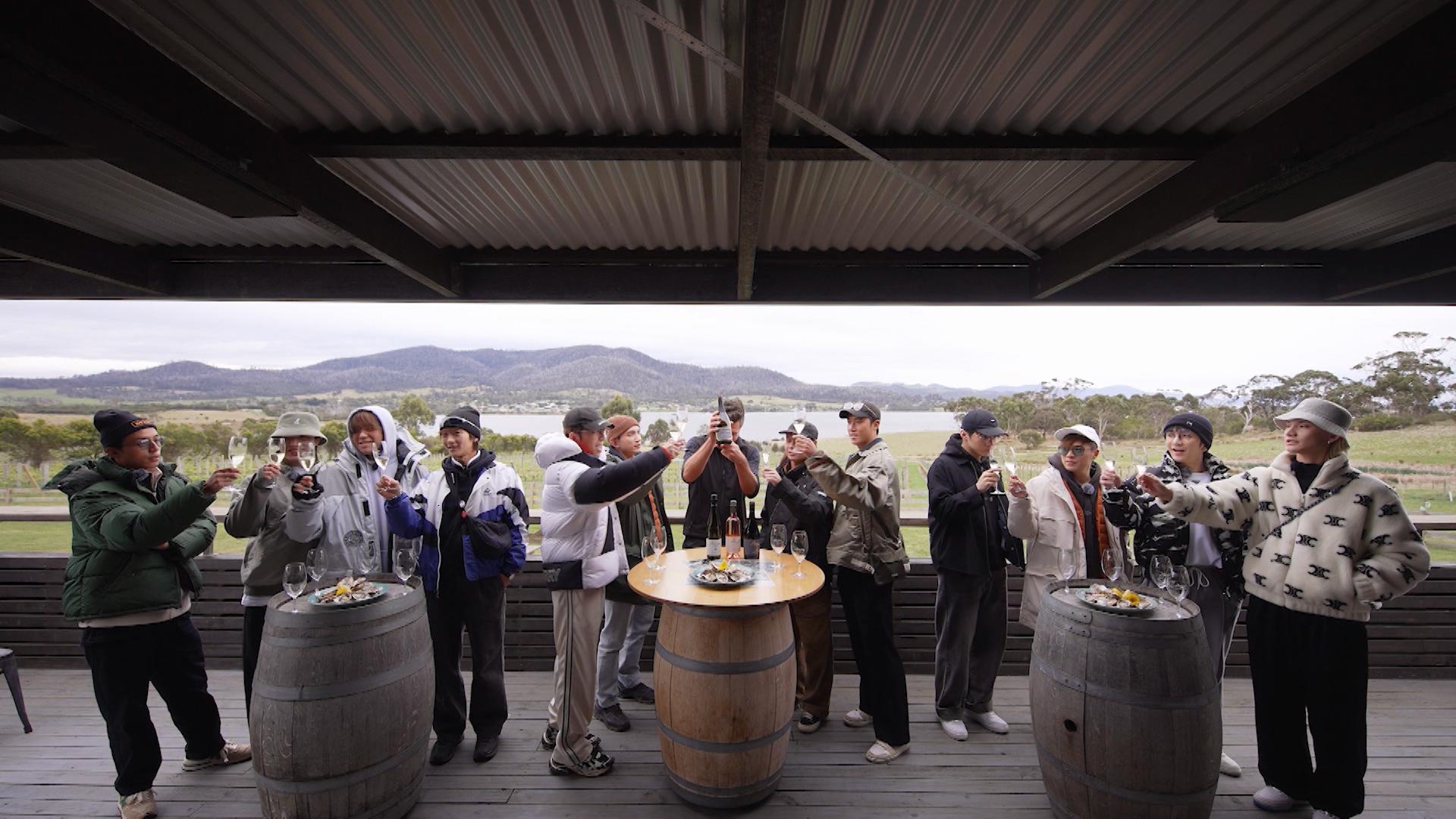 MIRROR成軍五周年,首次全員出走到澳洲拍攝的團綜《MIRROR Time》。