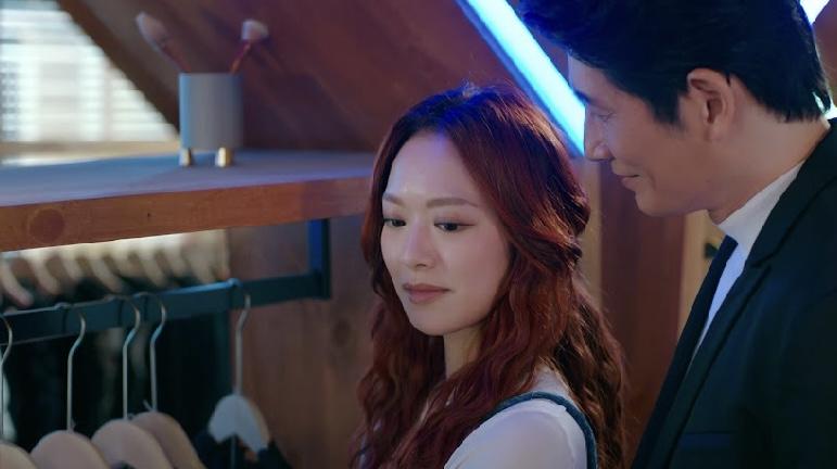 柳創山(袁文傑飾)經常向夏莉(馮盈盈飾)提出「不道德」暗示。