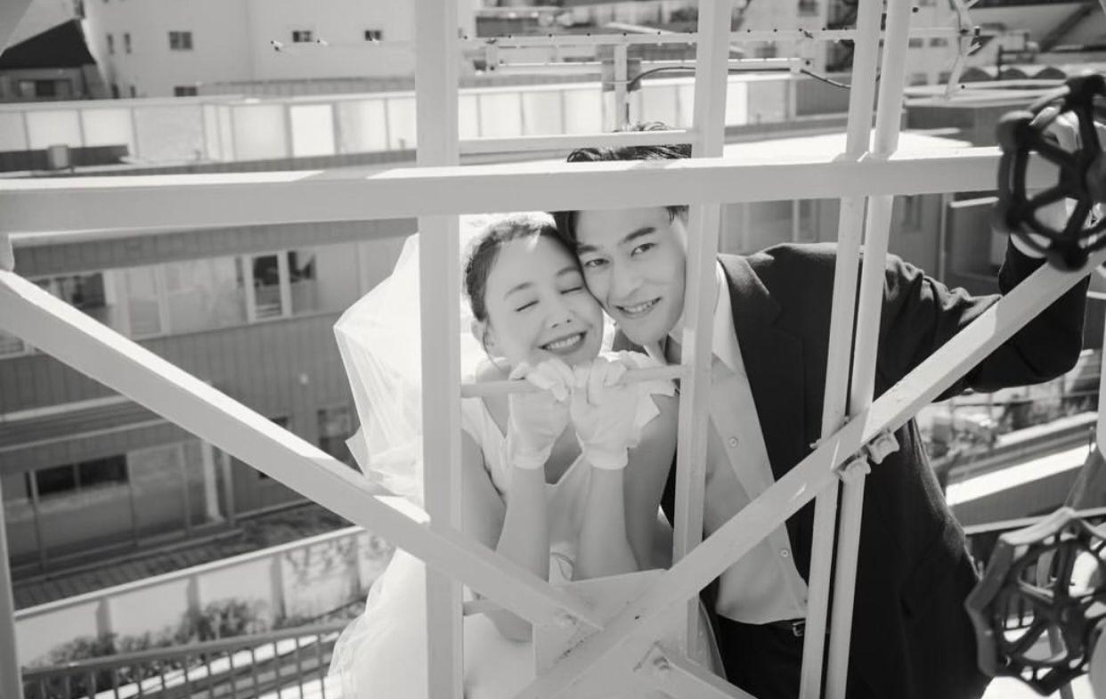 Triendl玲奈今早公開嫁人消息。