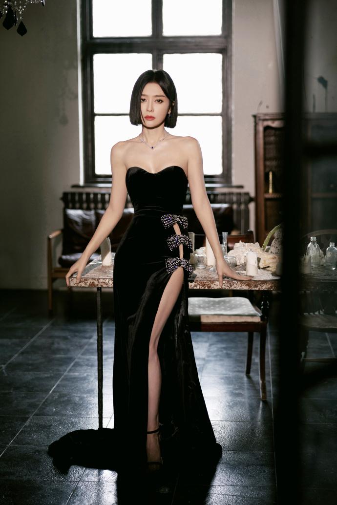 秦嵐擁有姣好身材。(圖/翻攝自微博)