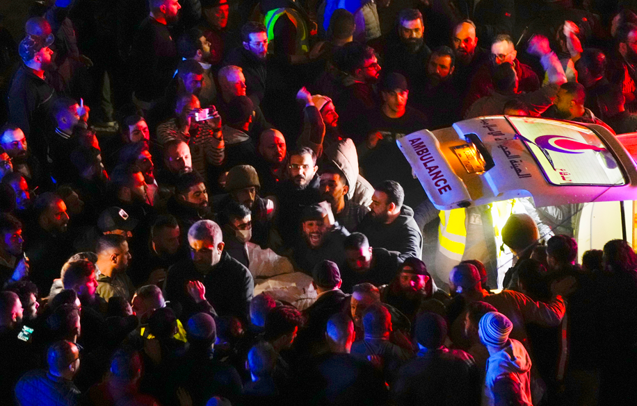 哈馬斯及黎巴嫩保安消息指,以色列周二(2日)晚上派無人機,襲擊黎巴嫩首都貝魯特市郊一個哈馬斯辦公室,殺死6人,包括哈馬斯政治局副主席阿魯里。(美聯社)