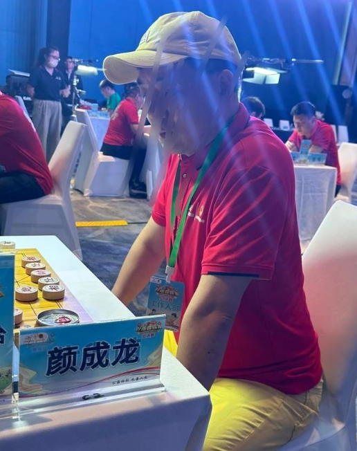 浴缸排泄被指「肛珠」作弊 棋王顏成龍起訴棋協:賠償精神損失10萬