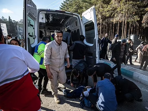 伊朗東南部城市克爾曼周三(3日)發生連環爆炸,事發時當地正舉行活動,悼念4年前在伊拉克被美軍擊殺的革命衛隊指揮官蘇萊曼尼