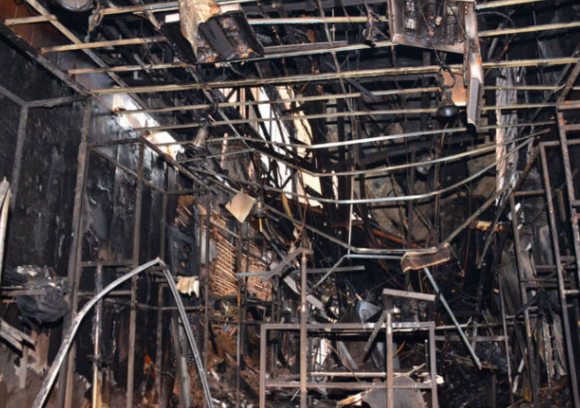 日本北九州市小倉北區知名商店街「魚町銀天街」當地時間昨日(3日)下午發生大火,焚燒13小時後救熄,沒人傷亡