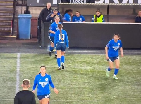 周日球隊面對勁旅紐卡素女足隊,身穿21號球衣的陳頌文在下半場16分鐘、球隊落後到0:6時以後備身份上陣,最終球隊以0:7大敗。