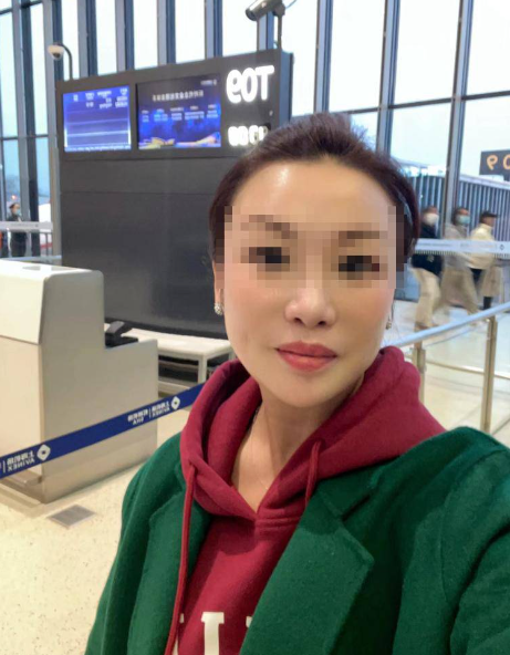 這位內地女生上年9月特意來港修讀人生的第二個碩士,而選擇香港的原因主要為香港的人和事均「充滿著活力」。(圖片來源:小紅書)