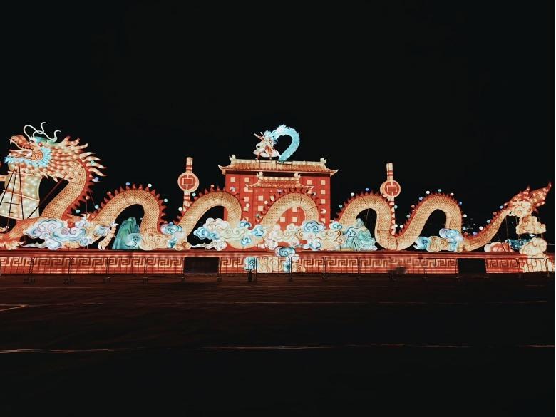 龍年將至,大灣區的燈會都有不少「龍」元素,盡取好意頭。 圖為2024灣區超級燈會的一景。(圖片來源:混姐citywall深圳@小紅書)