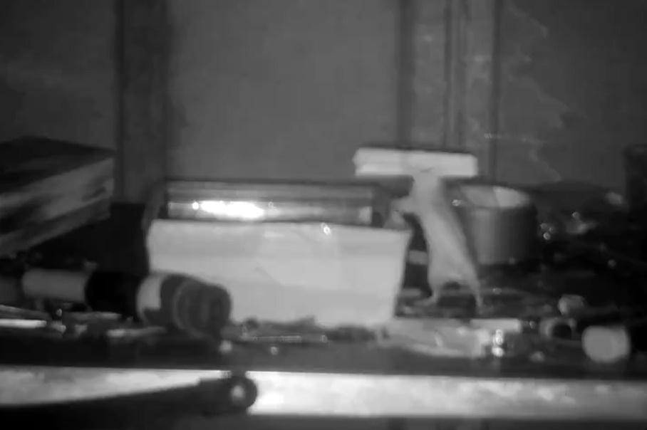 老鼠搬移衣夾。(X)