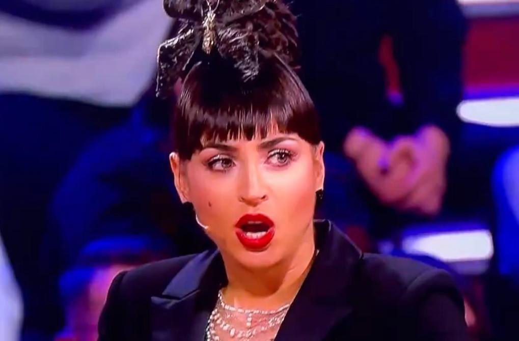 Beatrice奇特的吹奏方式,不僅令評審、主持人感到震驚,現場觀眾也驚嘆不已。(X)