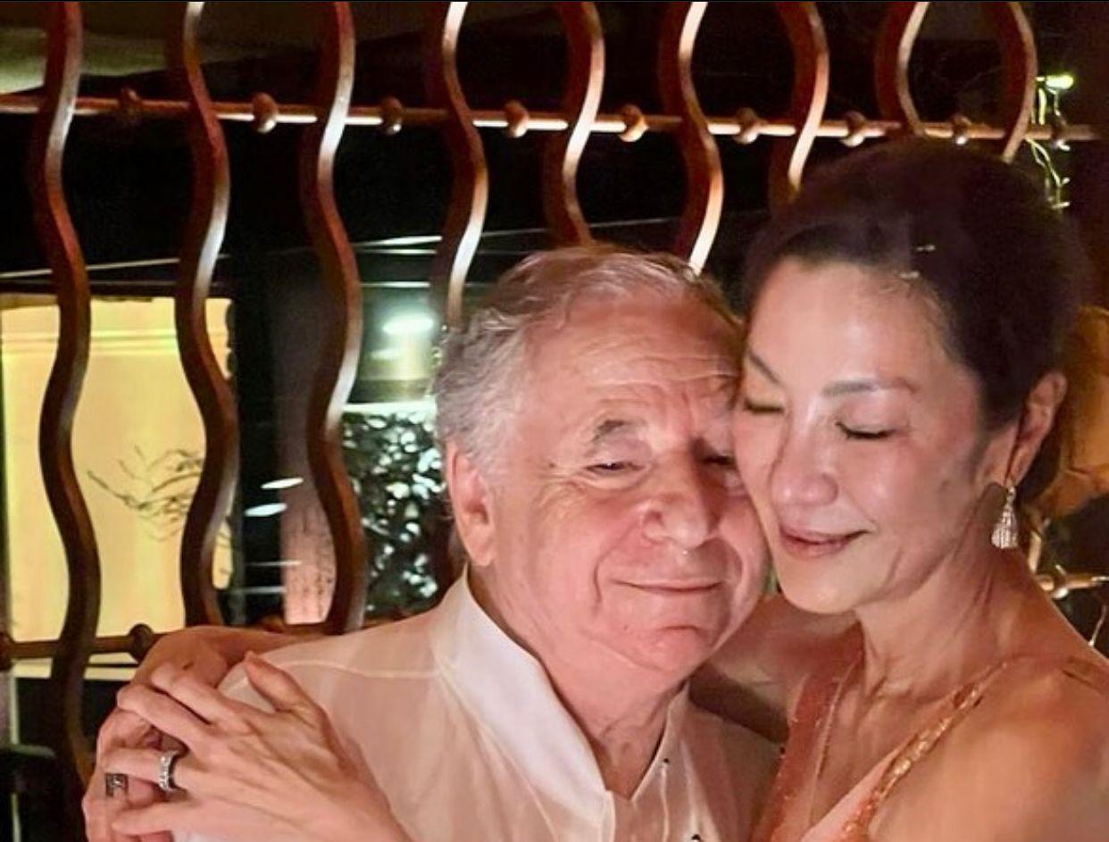 楊紫瓊開腔回應嬰兒身份,證實繼子榮升人父。