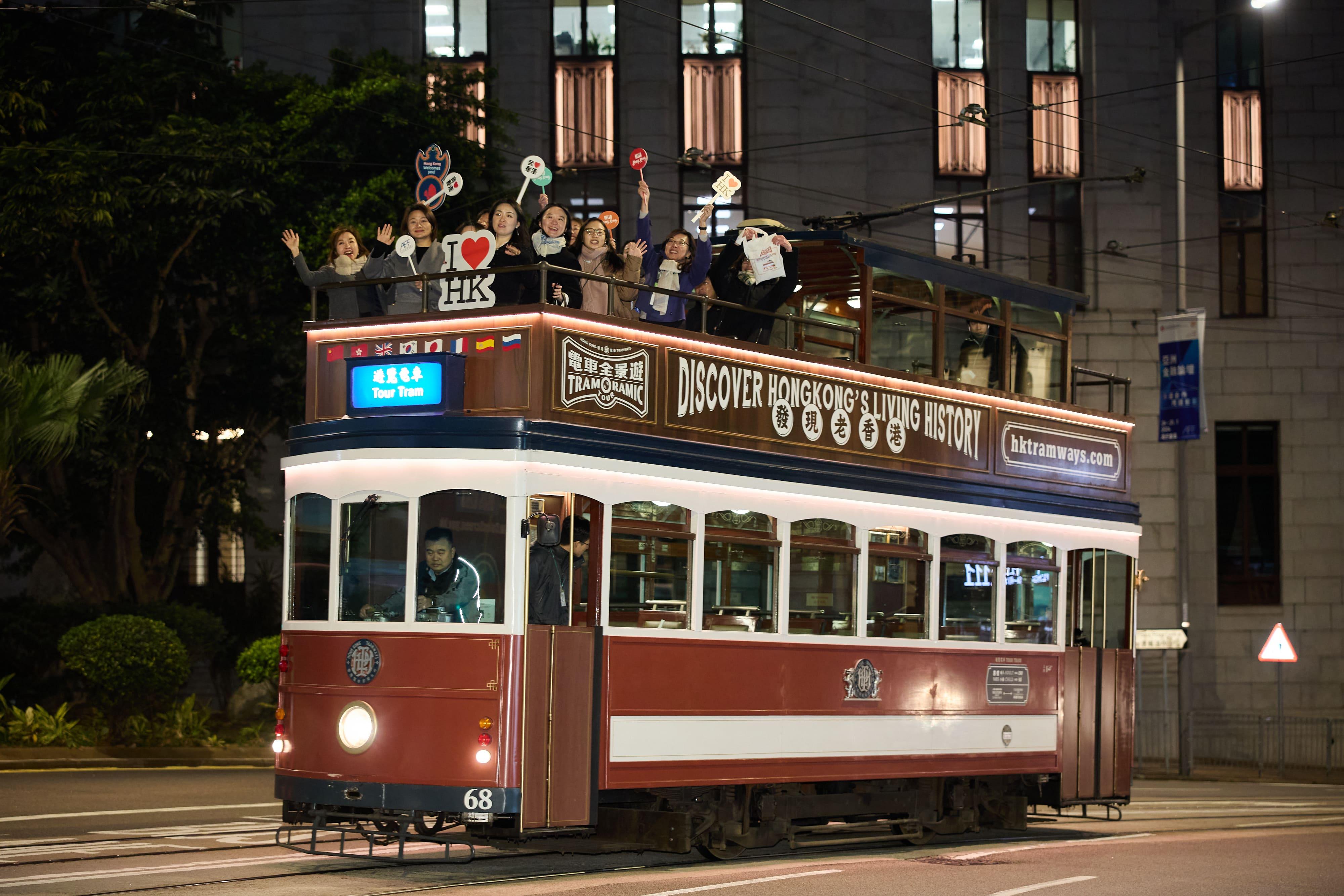 旅發局安排亞洲金融論壇嘉賓走出會議廳 體驗海陸夜景深度遊