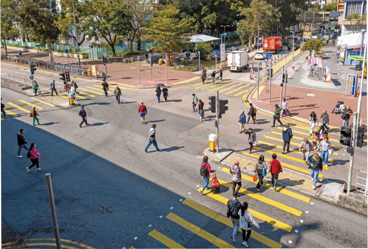 對角行人過路處