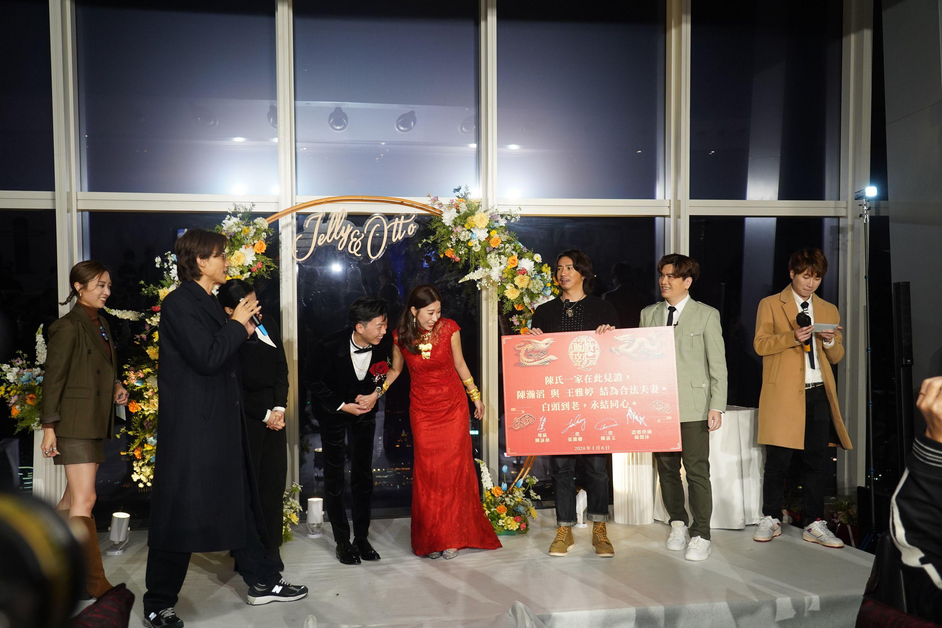 陳詠燊率張繼聰、陳湛文、楊偲泳闖入三場婚禮,親身到場祝賀新⼈永結同⼼。