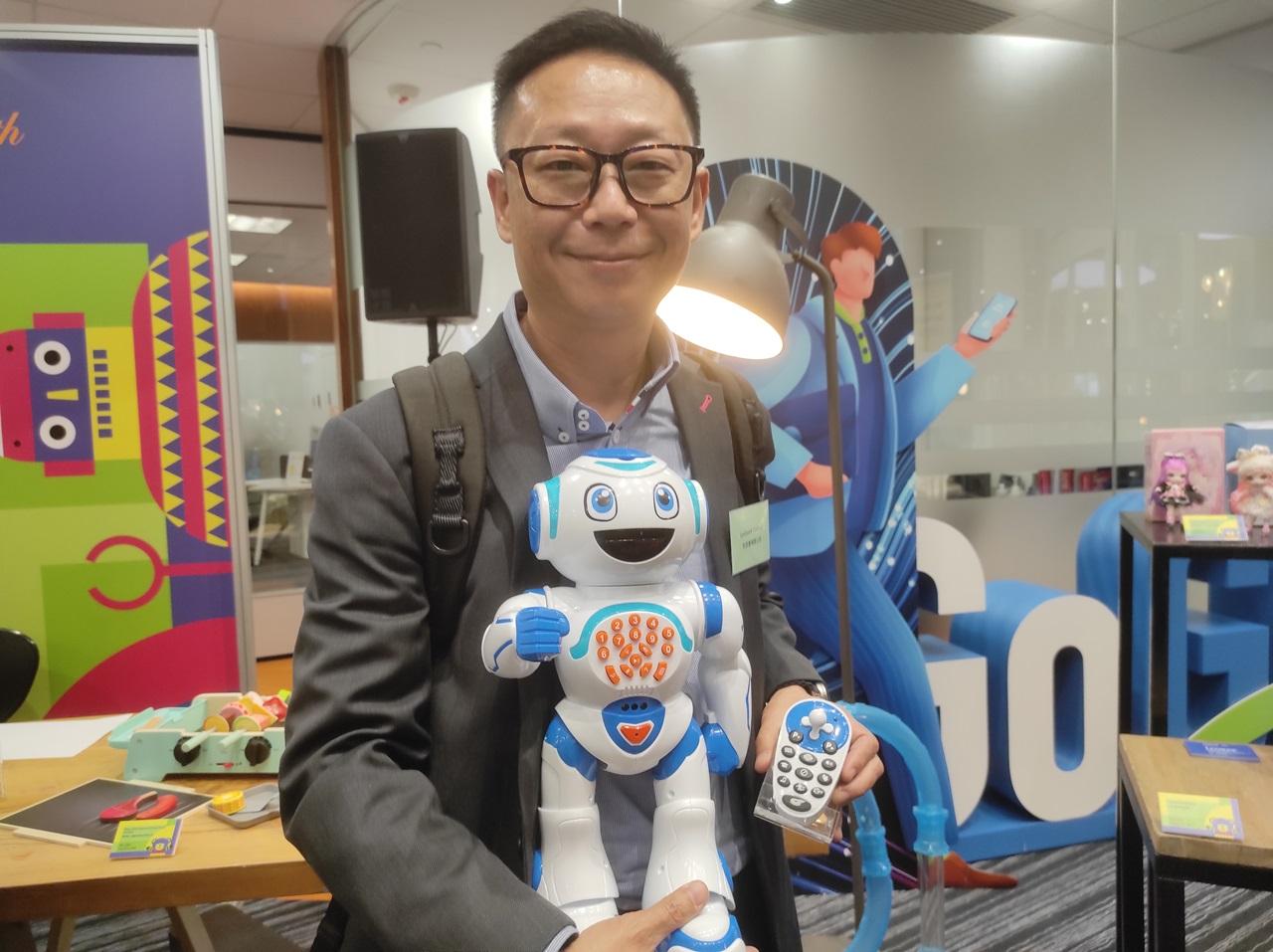 葉啟榮 (李朗僑攝)