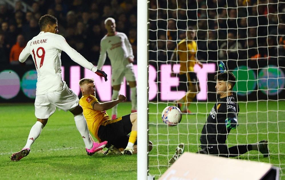 紐波特郡下半場追平2:2。(路透社)