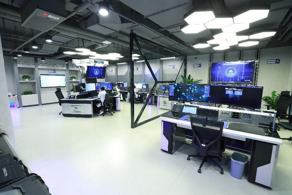 北京網神洞鑑司法鑑定所內部。(互聯網)