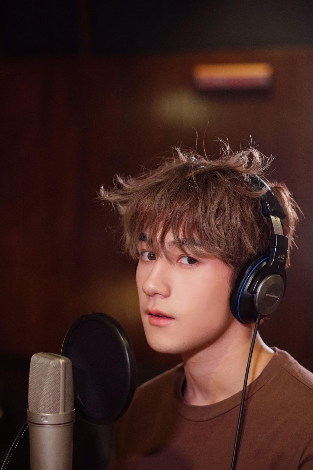 Jeffrey自言高攀不起Ivana,不過會順其自然用享受的心情去唱。