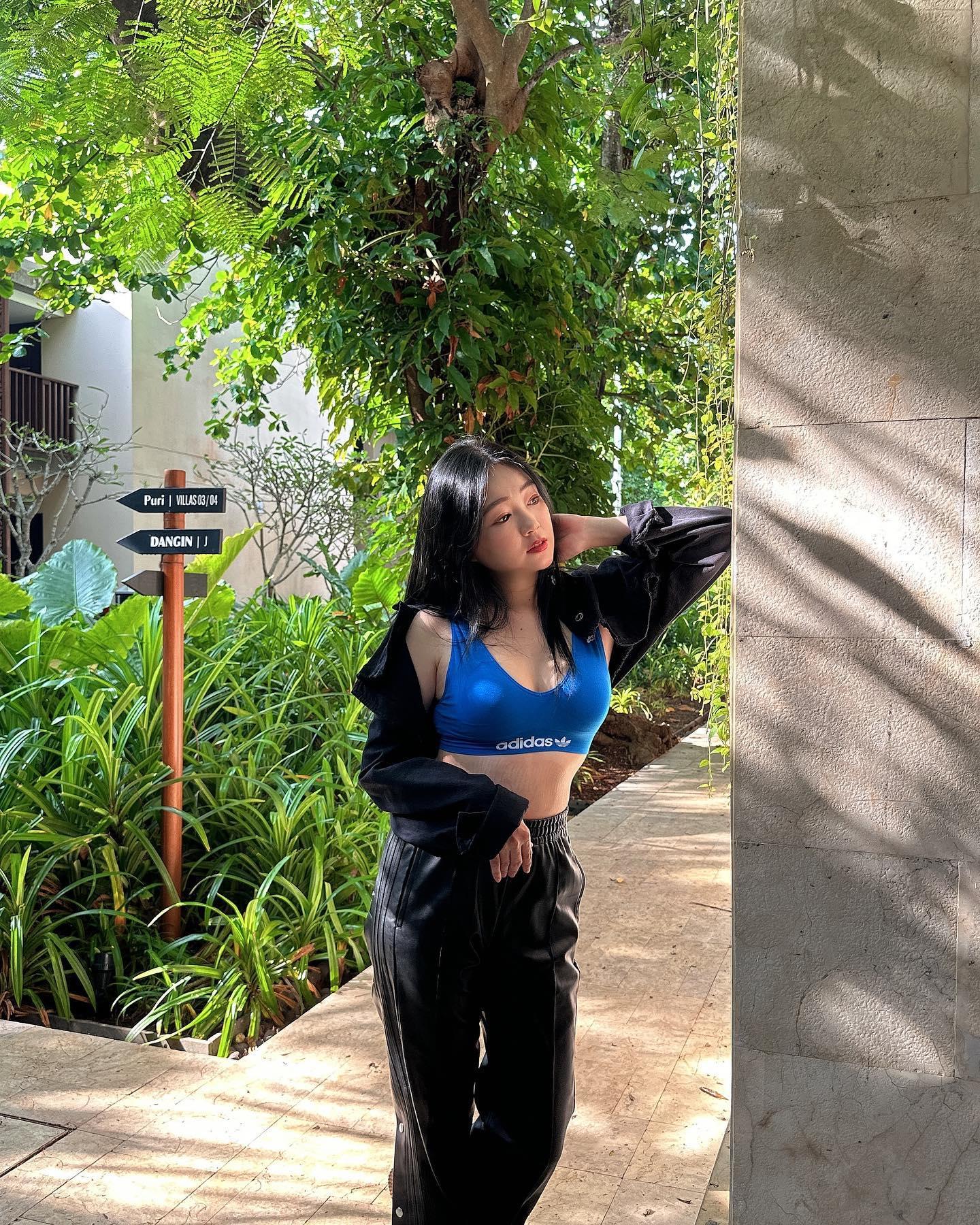 丫頭詹子晴參加我愛黑澀會出道(丫頭詹子晴IG)