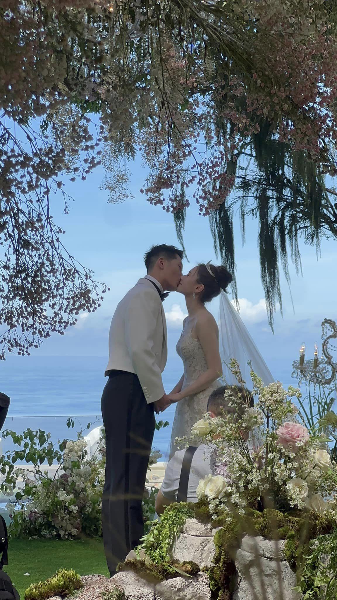 丫頭詹子晴2020年與王惟立結婚(丫頭詹子晴IG)