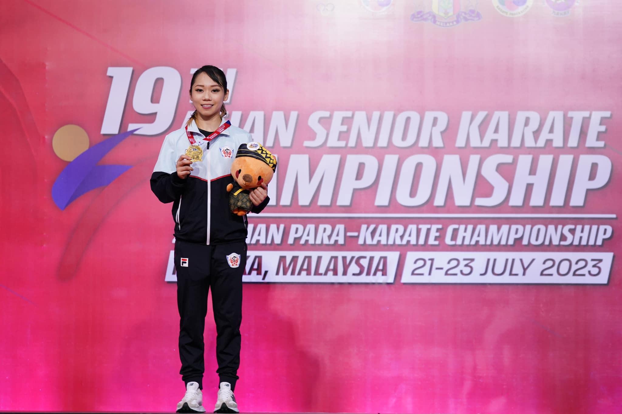 港隊空手道代表劉慕裳在女子個人形升上世界排名第一,是香港歷來首位登「世一」的空手道運動員。(劉慕裳FB)