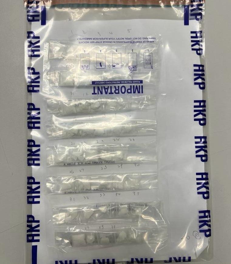 警牛頭角九龍灣截查可疑私家車 分別檢可卡因大麻煙草拘3男女