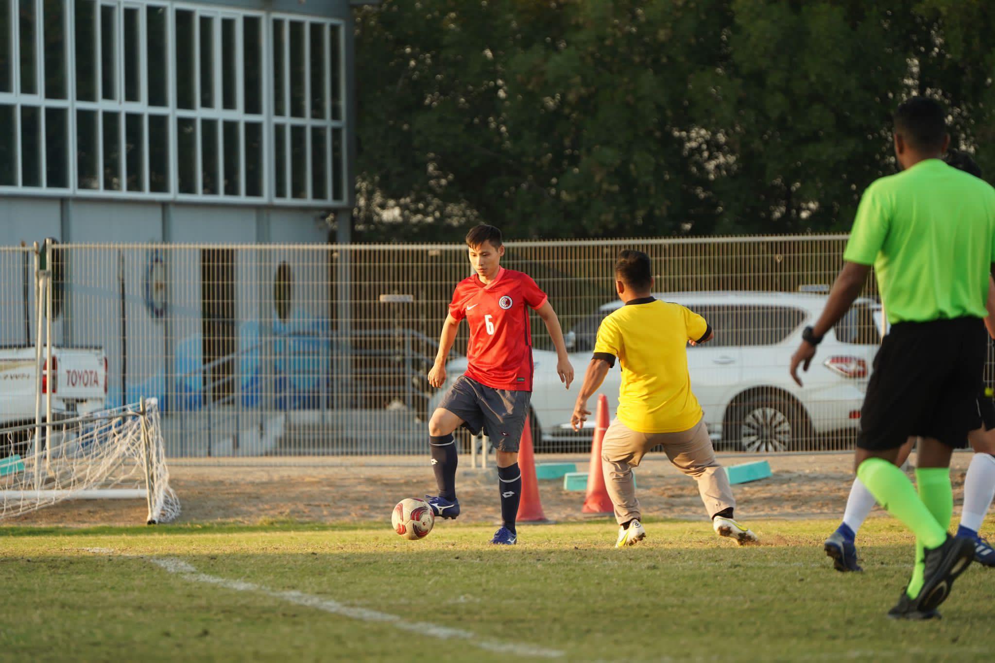 香港球迷在卡塔爾與馬來西亞球迷友賽。(球迷Edmund提供)