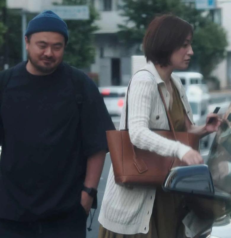 廣末涼子繼續與廚師鳥羽周作相戀,兩人已婚,但去年被影到秘密約會。