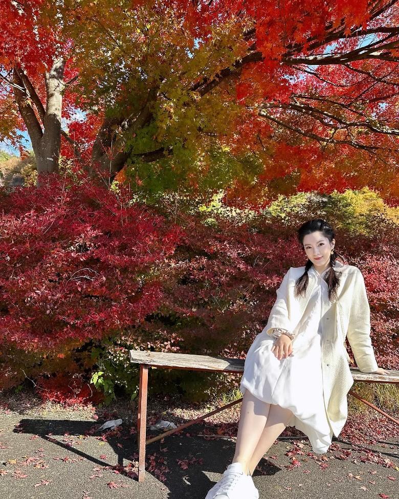 苟芸慧在社交網分享京都靚相。