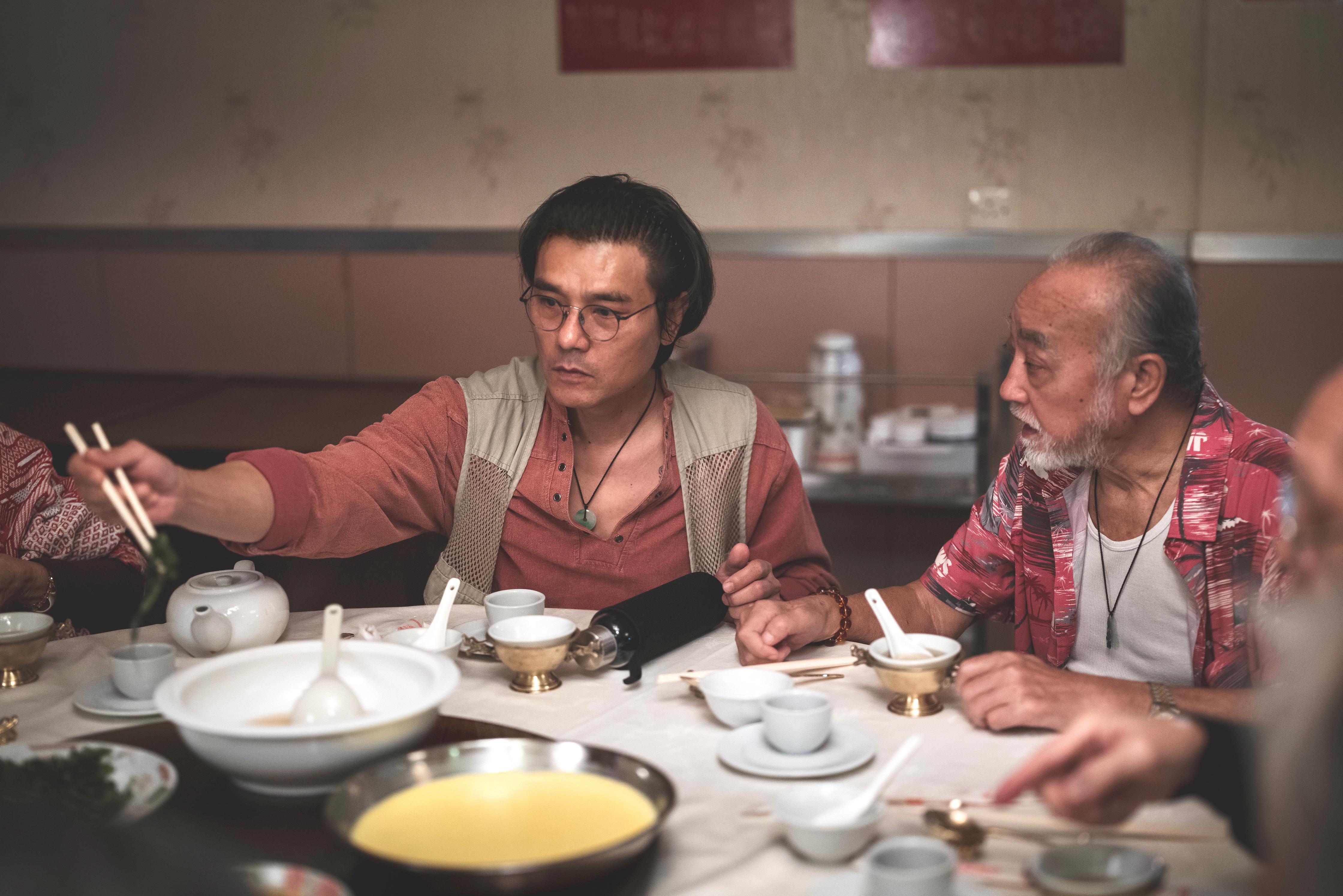 林家棟與盧海鵬在《臨時劫案》演父子。