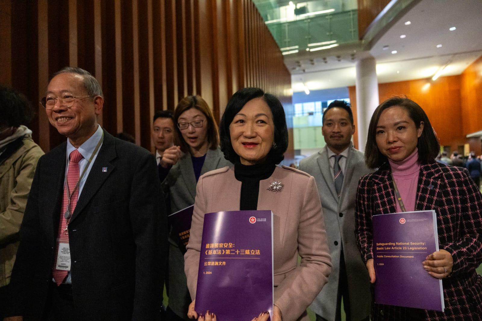 23條立法懶人包|一眾立法會議員支持23條立法。(林靄怡攝)