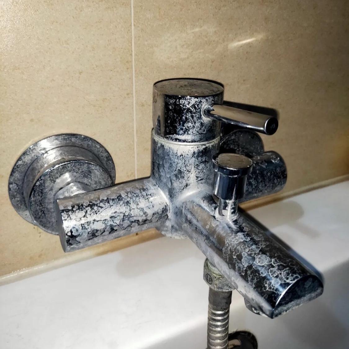 家居10大難抹地方 水龍頭容易留下水漬及鐵鏽。