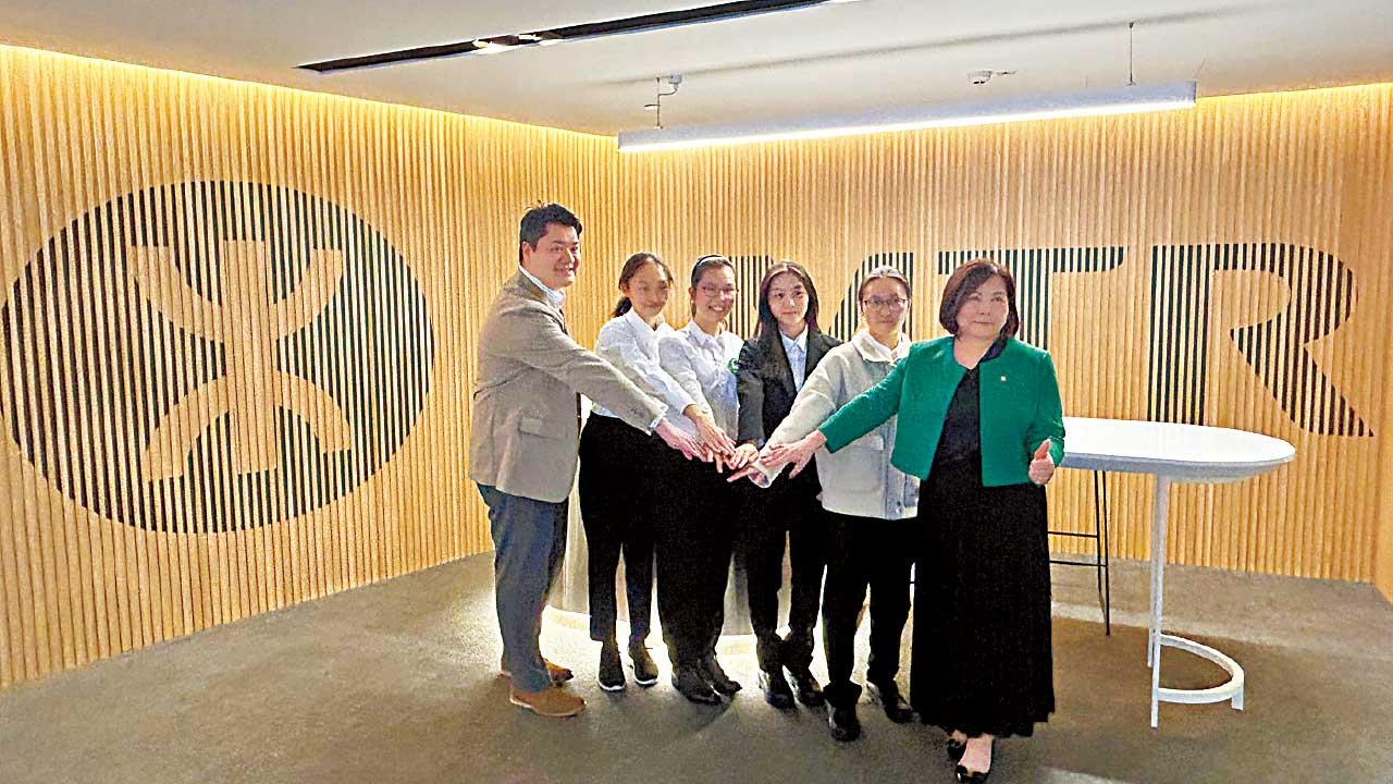 協恩中學女生 港鐵工作體驗