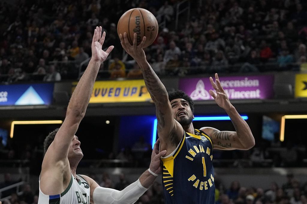 溜馬再贏公鹿142:130。(美聯社)