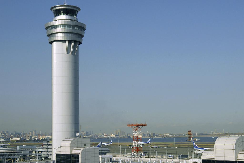 羽田機場控制塔。(美聯社)