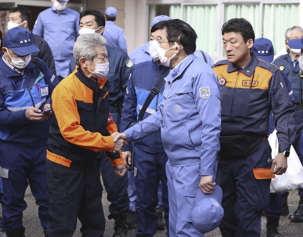 岸田文雄與珠洲市長會面。(美聯社)