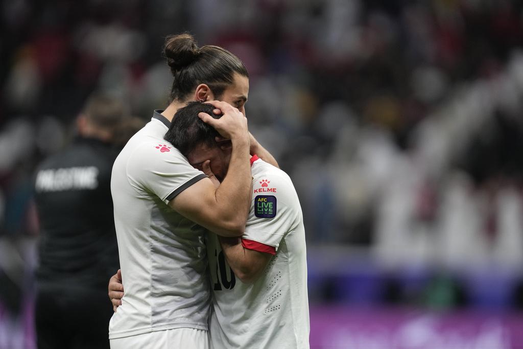 亞洲盃16強,卡塔爾連入兩球反勝巴勒斯坦,8強鬥烏茲別克或泰國。(美聯社)