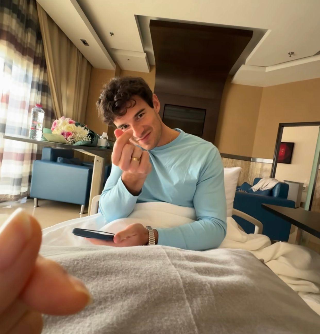 Ashley Park獲《艾蜜莉在巴黎》男星Paul Forman無條件全程陪伴,兩人正式公開親密關係。