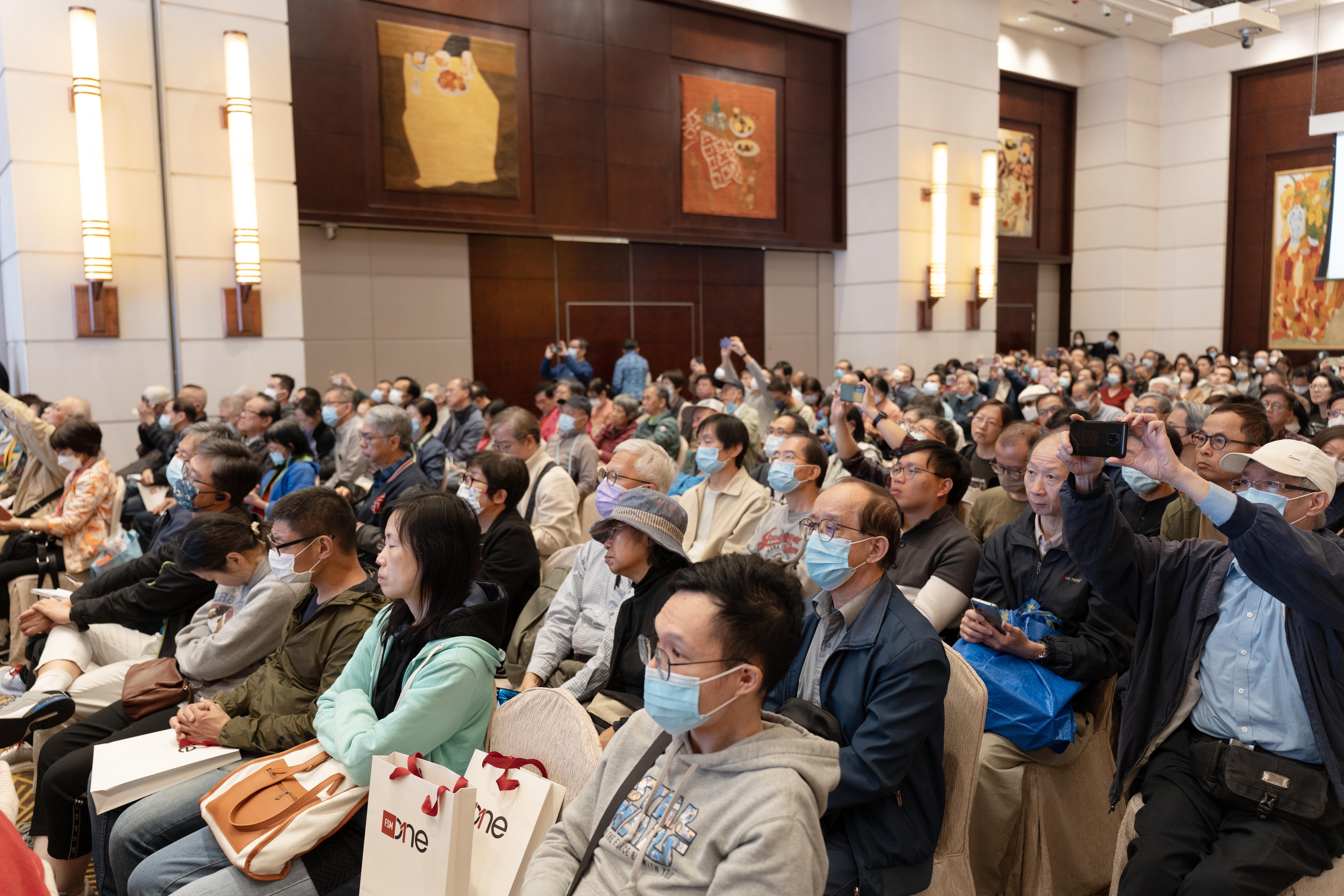 當日吸引逾三百多位公眾人士出席。