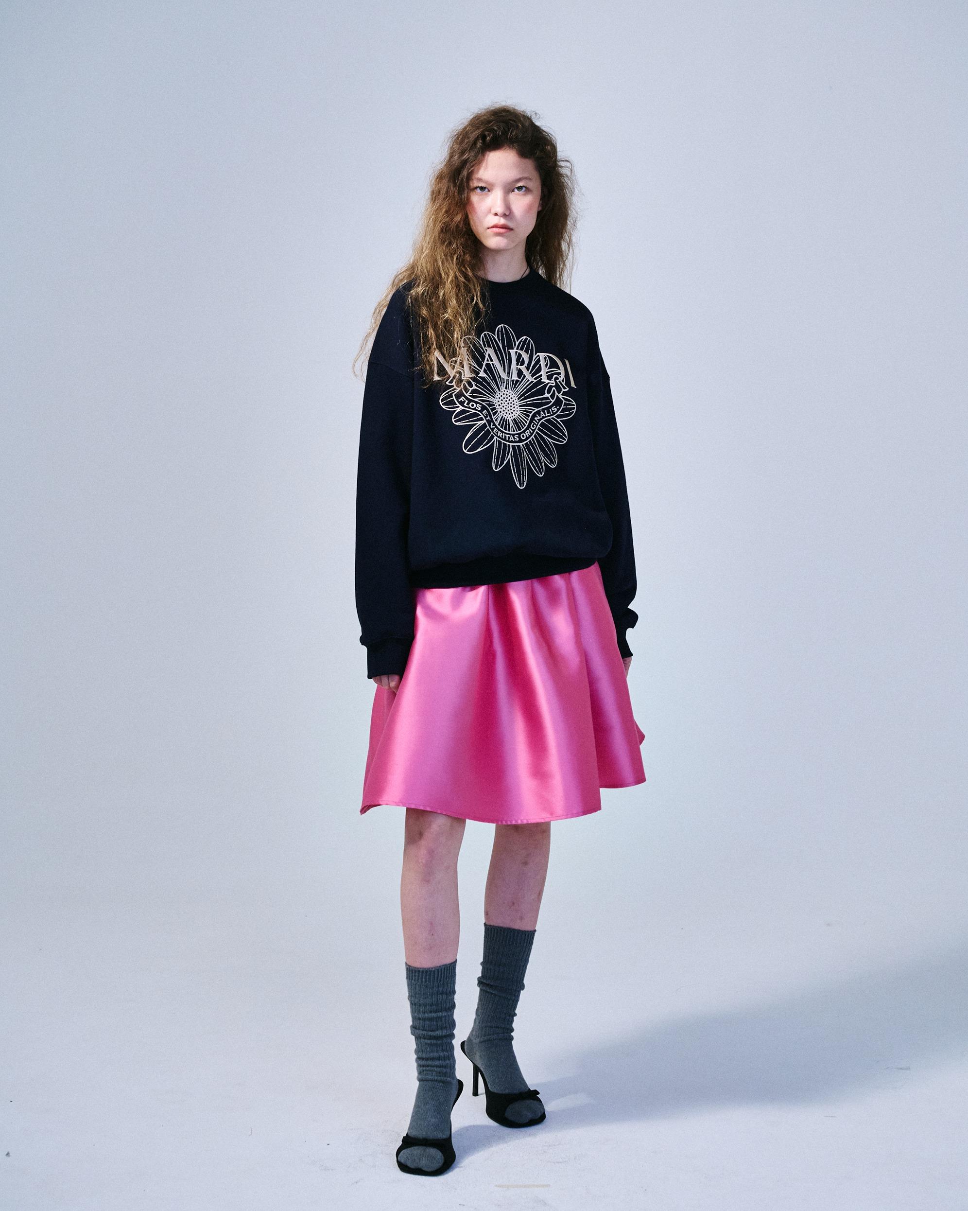 Embroidery Sweat $990